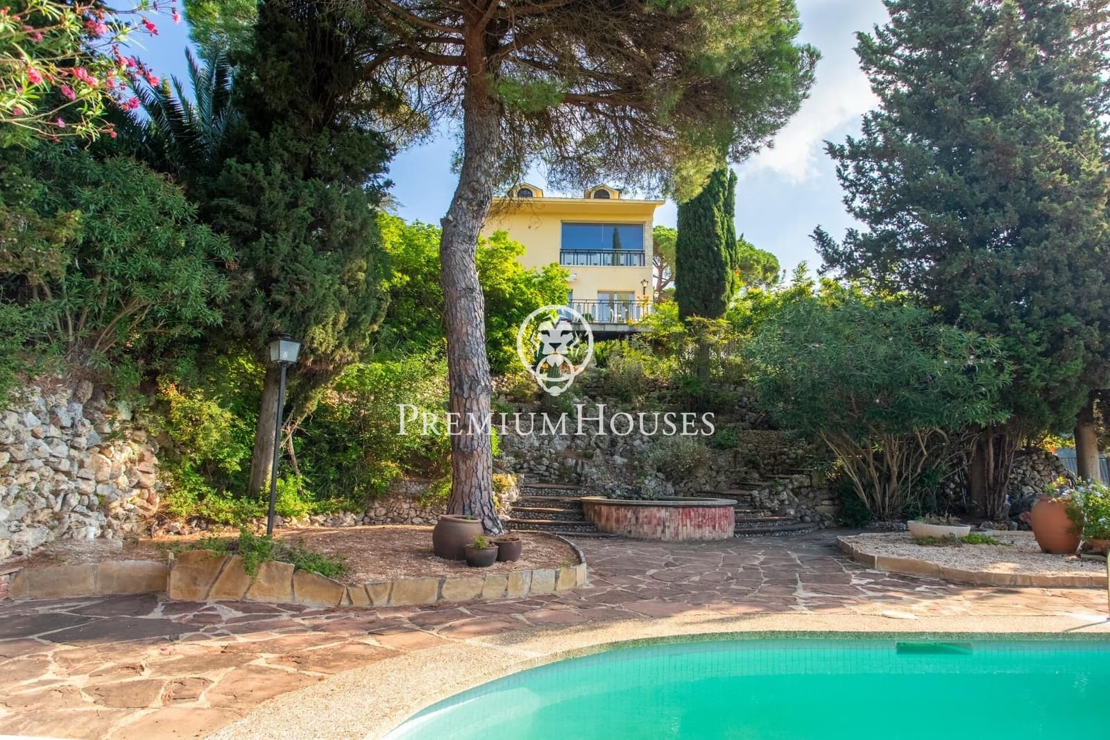 5 soverom Villa til salgs i Sant Pol de Mar med svømmebasseng garasje - € 770 000 (Ref: 9240393)