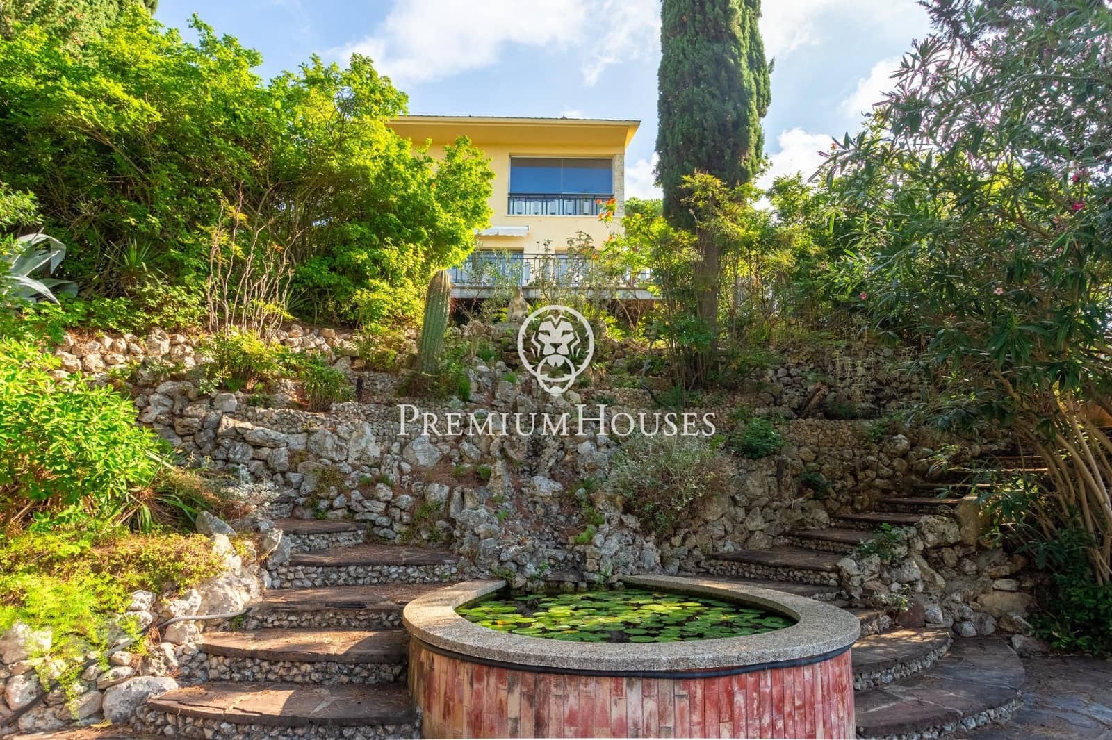 5 soverom Villa til salgs i Sant Pol de Mar med svømmebasseng garasje - € 770 000 (Ref: 9240393)