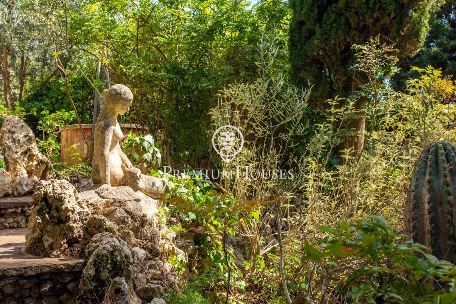 5 soverom Villa til salgs i Sant Pol de Mar med svømmebasseng garasje - € 770 000 (Ref: 9240393)