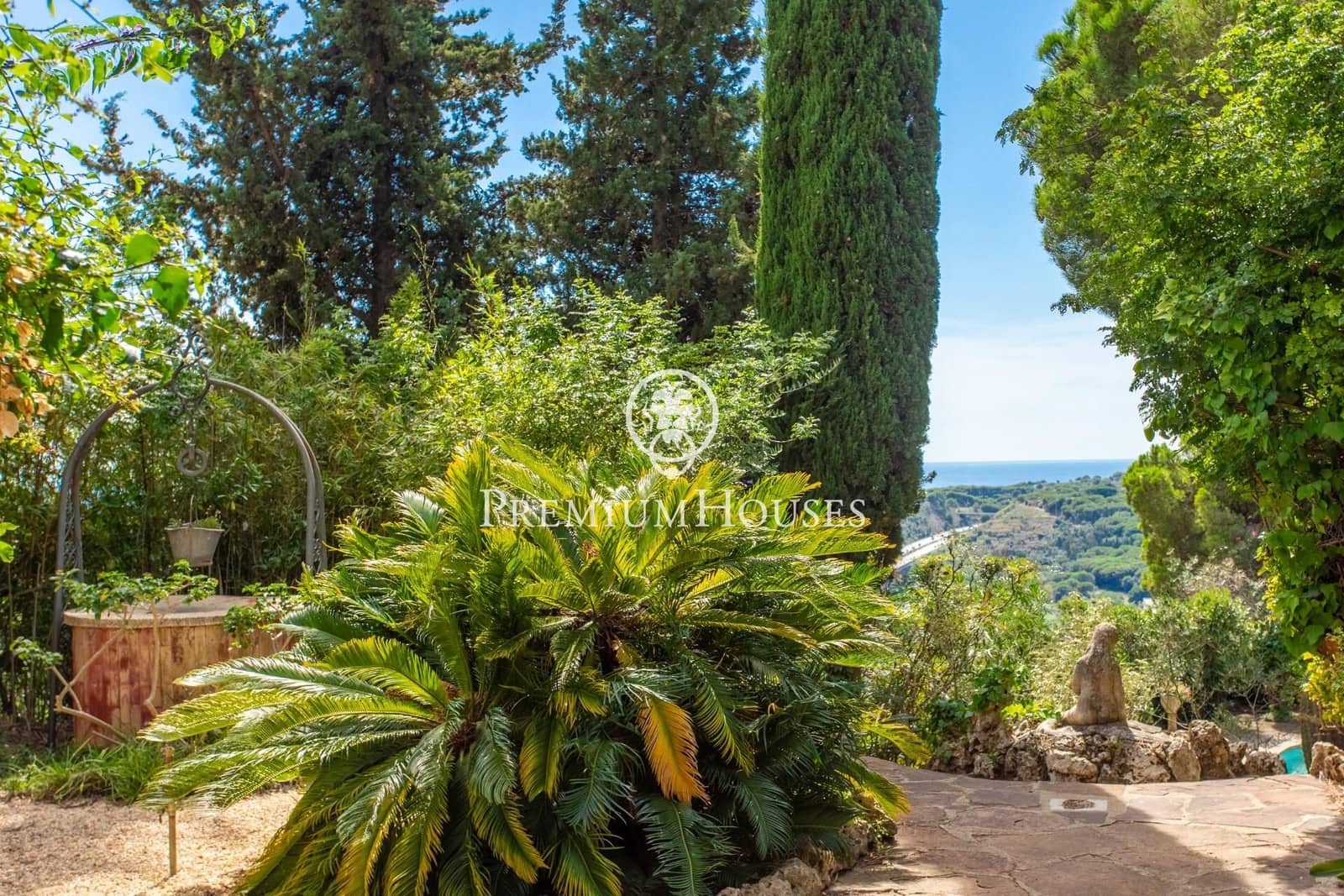 5 soverom Villa til salgs i Sant Pol de Mar med svømmebasseng garasje - € 770 000 (Ref: 9240393)