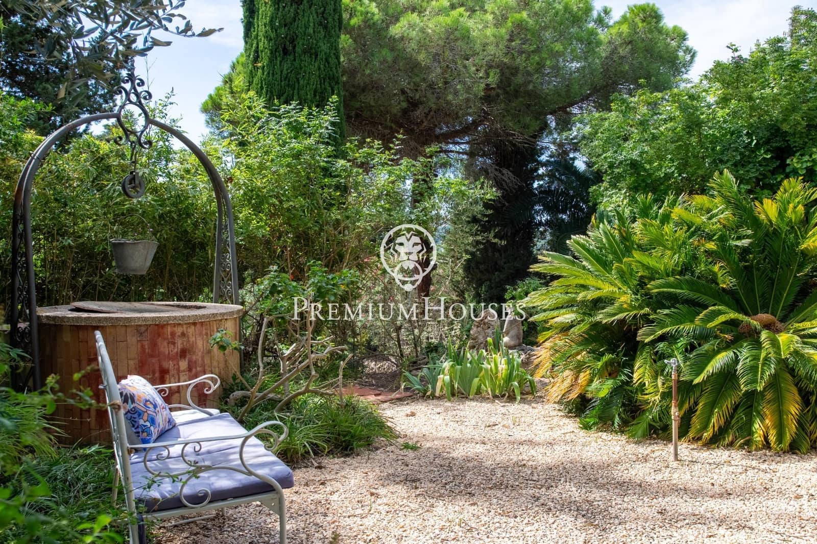 5 soverom Villa til salgs i Sant Pol de Mar med svømmebasseng garasje - € 770 000 (Ref: 9240393)