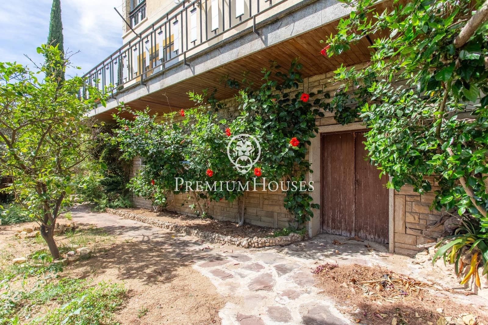 5 soverom Villa til salgs i Sant Pol de Mar med svømmebasseng garasje - € 770 000 (Ref: 9240393)