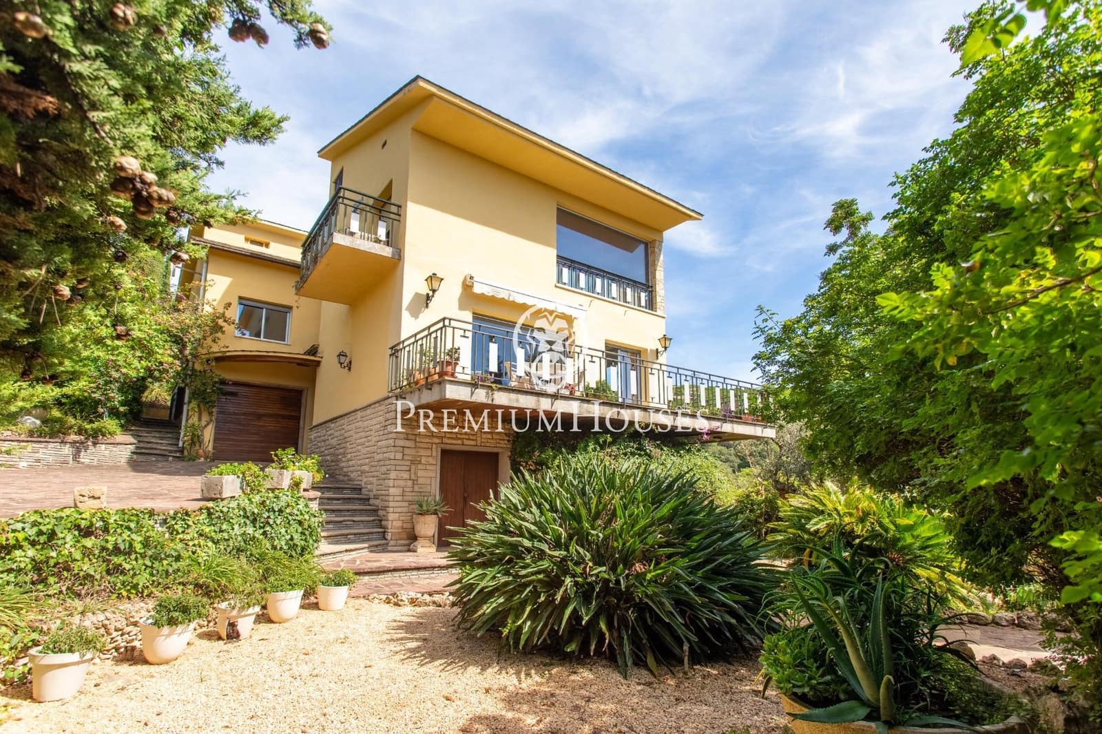 5 soverom Villa til salgs i Sant Pol de Mar med svømmebasseng garasje - € 770 000 (Ref: 9240393)