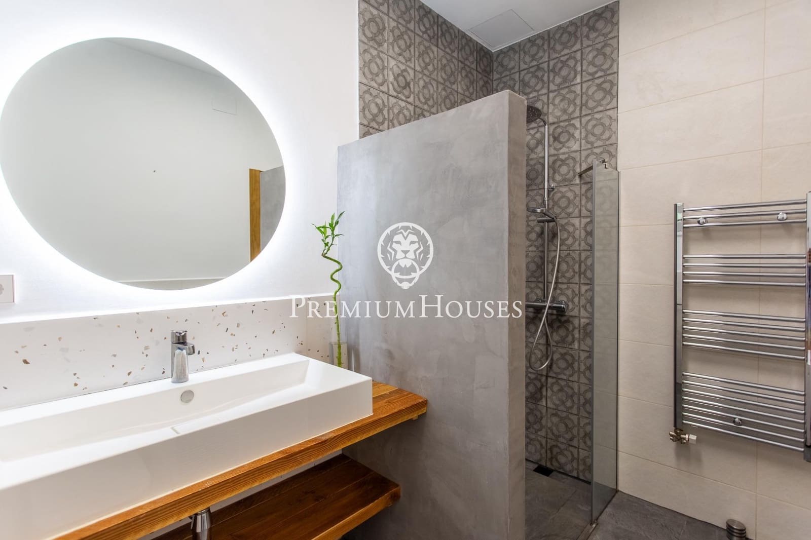 3 bedroom Villa for sale in Sant Cebria de Vallalta with pool - € 450,000 (Ref: 9243396)