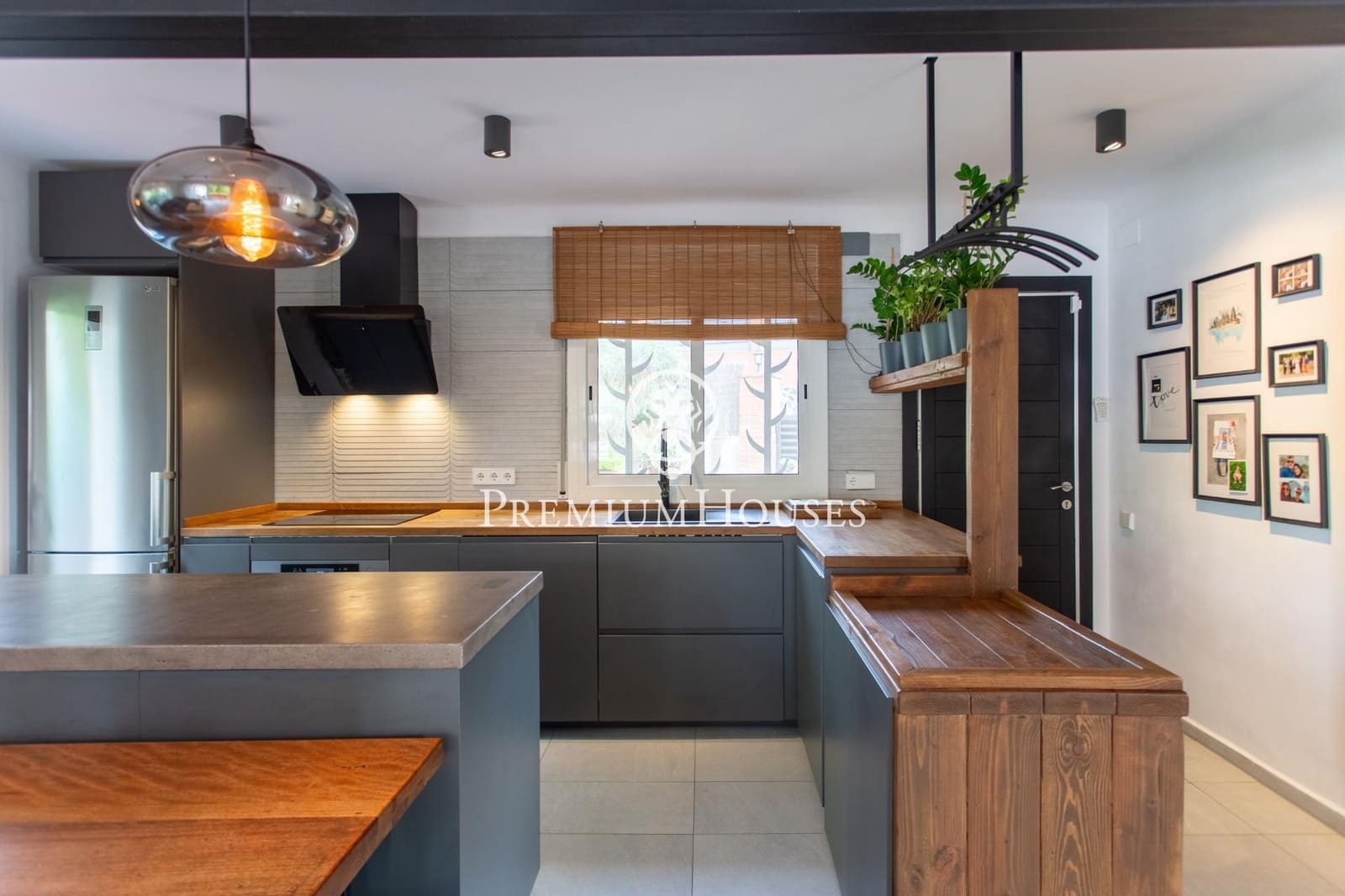 3 bedroom Villa for sale in Sant Cebria de Vallalta with pool - € 450,000 (Ref: 9243396)