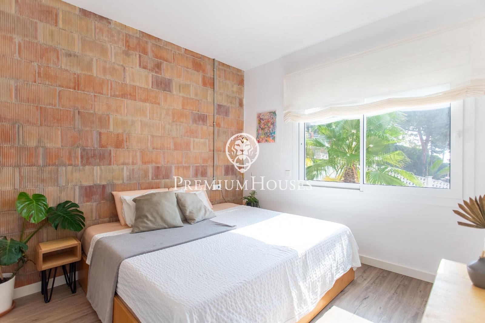 3 bedroom Villa for sale in Sant Cebria de Vallalta with pool - € 450,000 (Ref: 9243396)