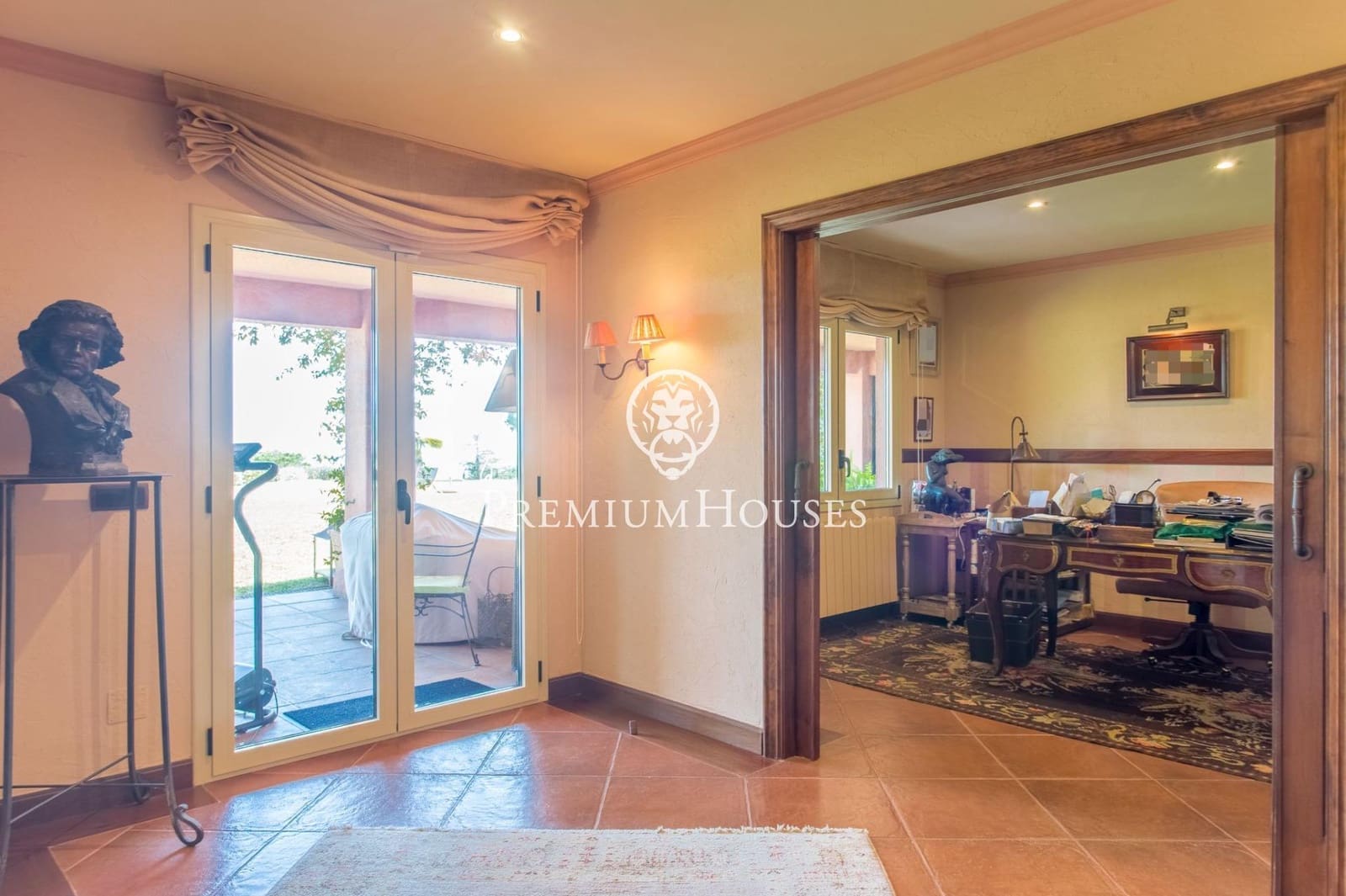 Villa/Maison de 5 chambres à louer à Sant Andreu de Llavaneres avec piscine garage - 4 800 € (Ref: 9243397)