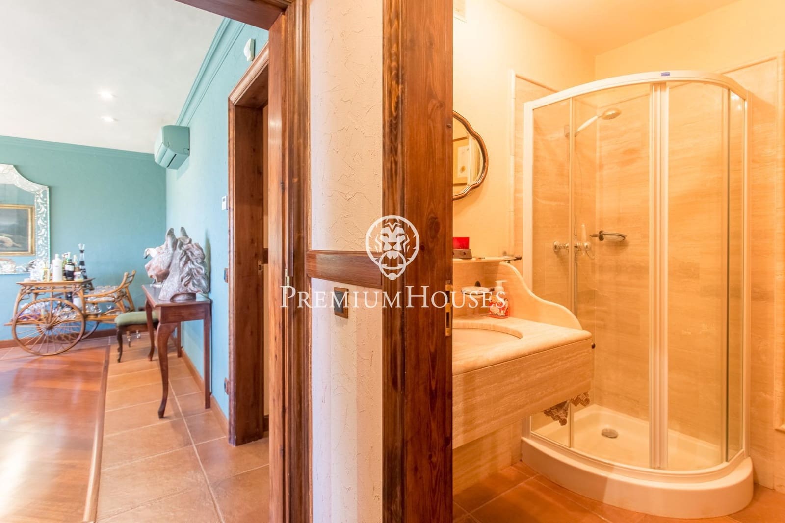 Villa/Maison de 5 chambres à louer à Sant Andreu de Llavaneres avec piscine garage - 4 800 € (Ref: 9243397)