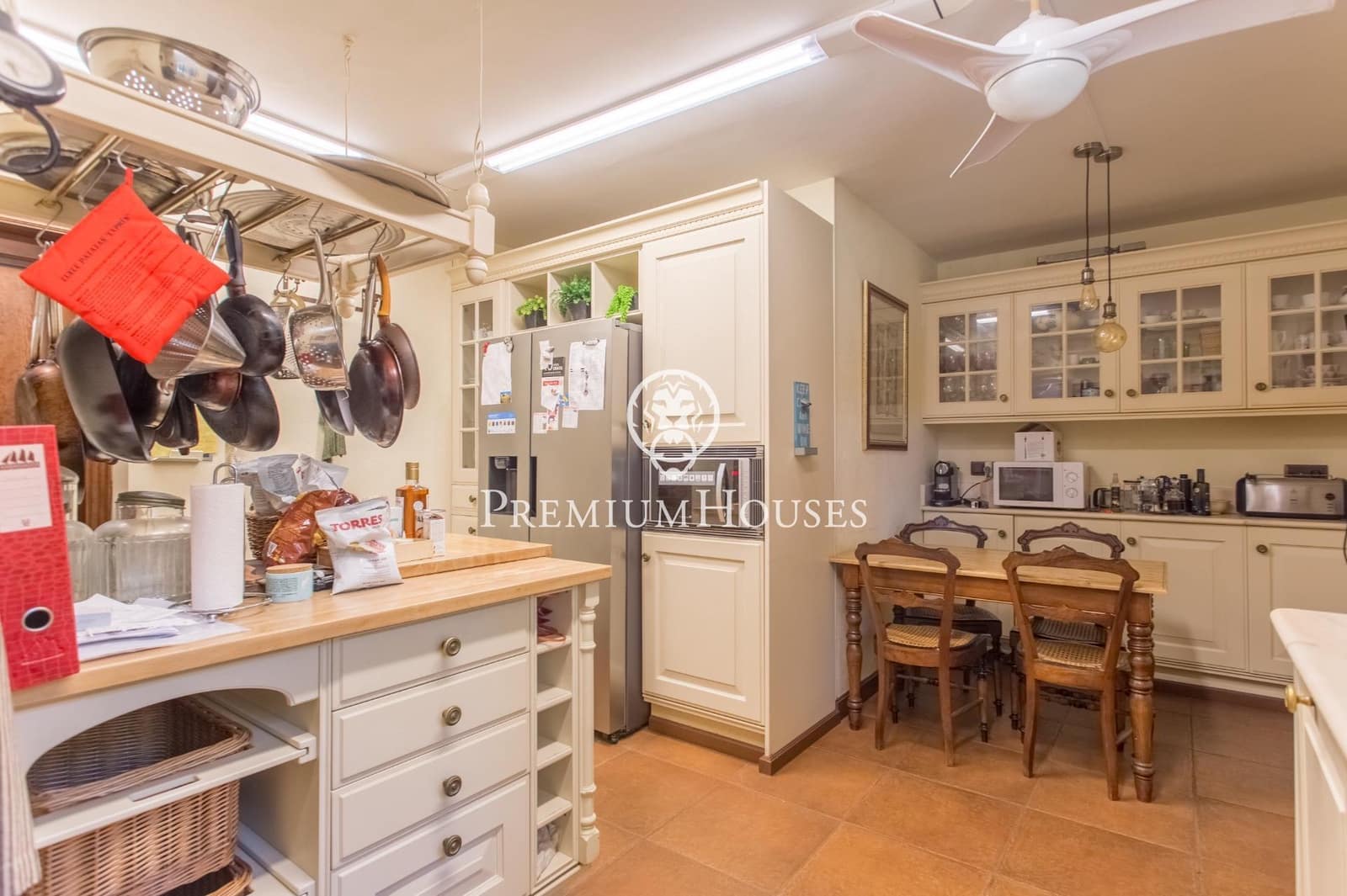 Villa/Maison de 5 chambres à louer à Sant Andreu de Llavaneres avec piscine garage - 4 800 € (Ref: 9243397)