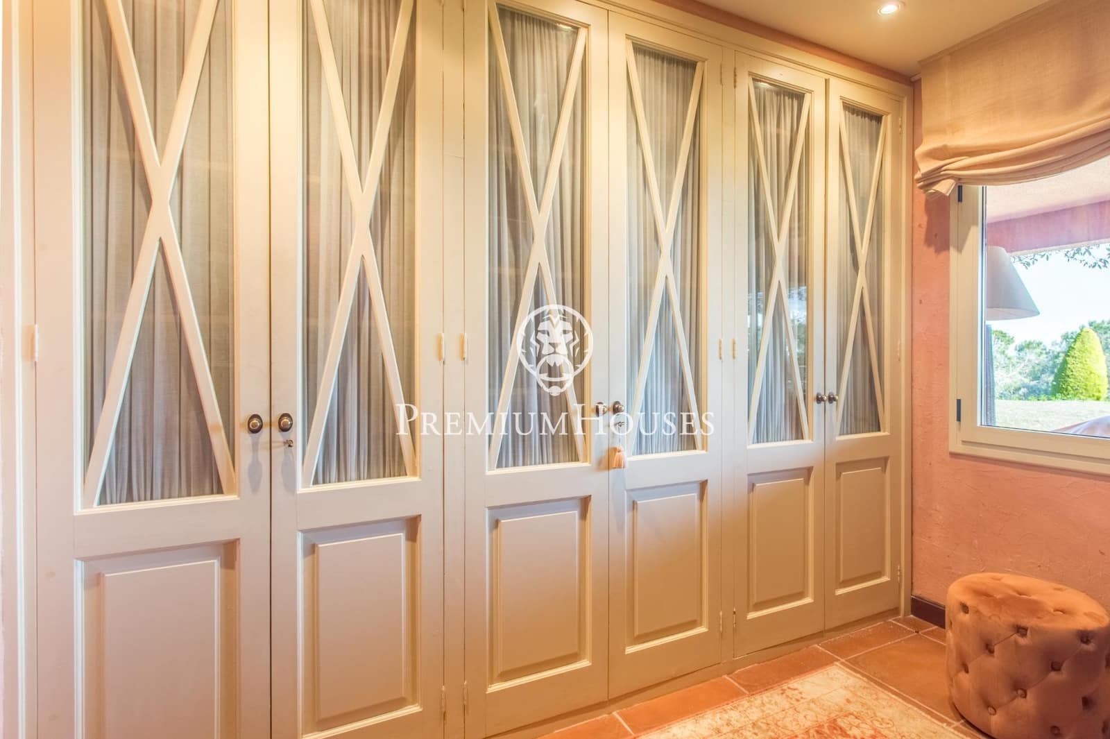 Villa/Maison de 5 chambres à louer à Sant Andreu de Llavaneres avec piscine garage - 4 800 € (Ref: 9243397)