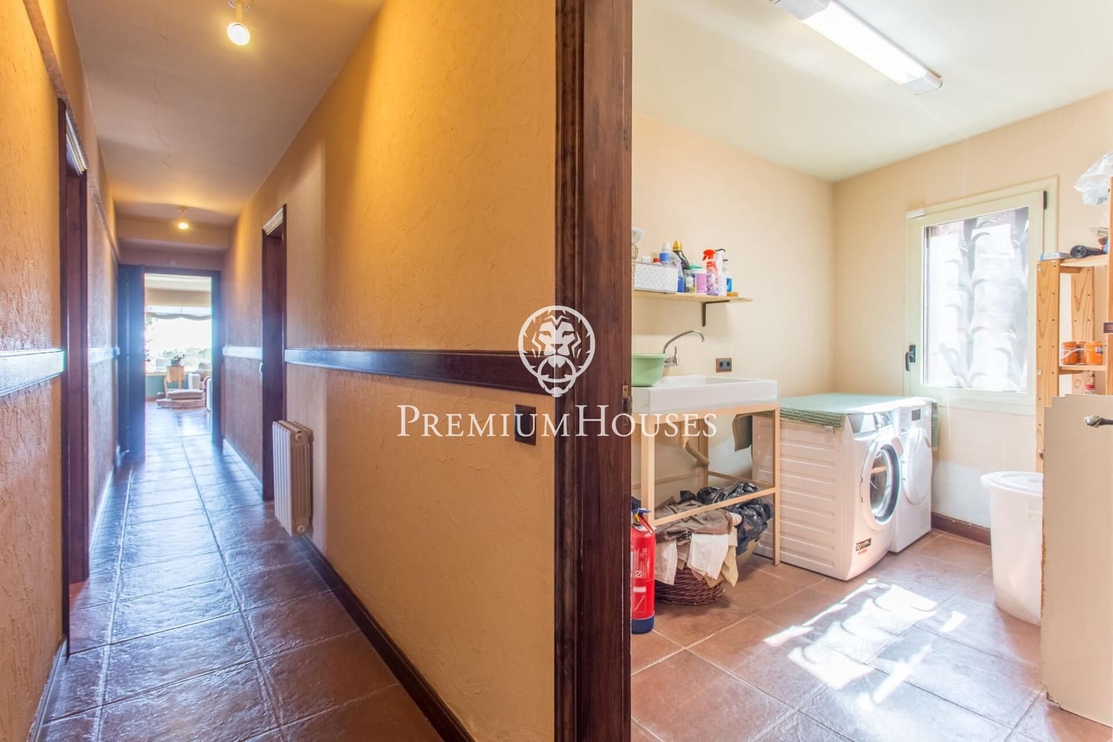 Villa/Maison de 5 chambres à louer à Sant Andreu de Llavaneres avec piscine garage - 4 800 € (Ref: 9243397)