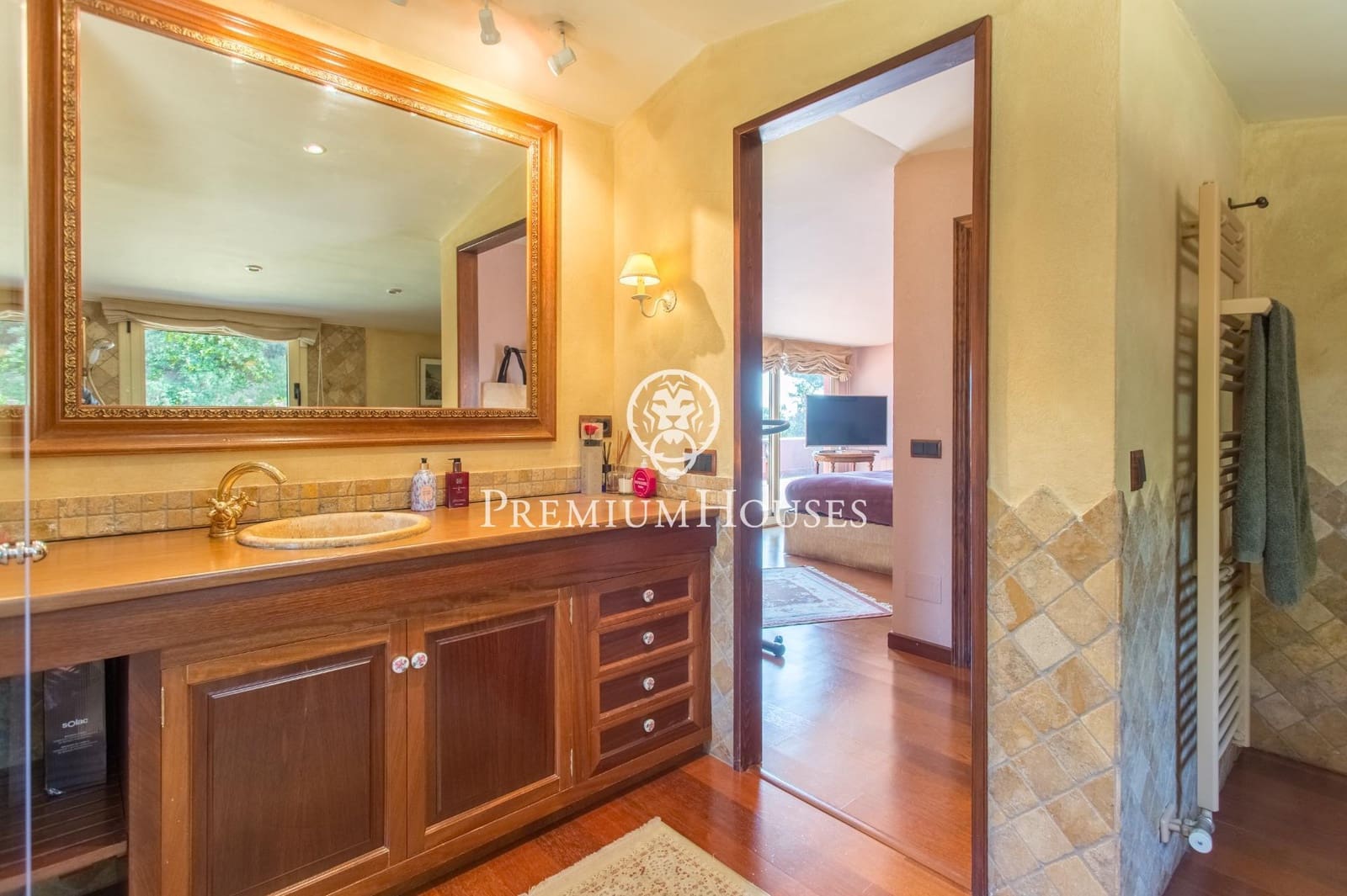 Villa/Maison de 5 chambres à louer à Sant Andreu de Llavaneres avec piscine garage - 4 800 € (Ref: 9243397)