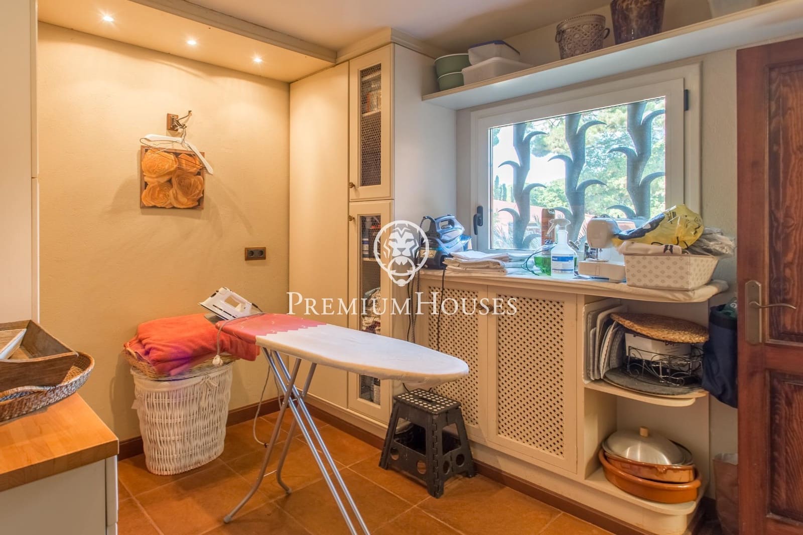 Villa/Maison de 5 chambres à louer à Sant Andreu de Llavaneres avec piscine garage - 4 800 € (Ref: 9243397)