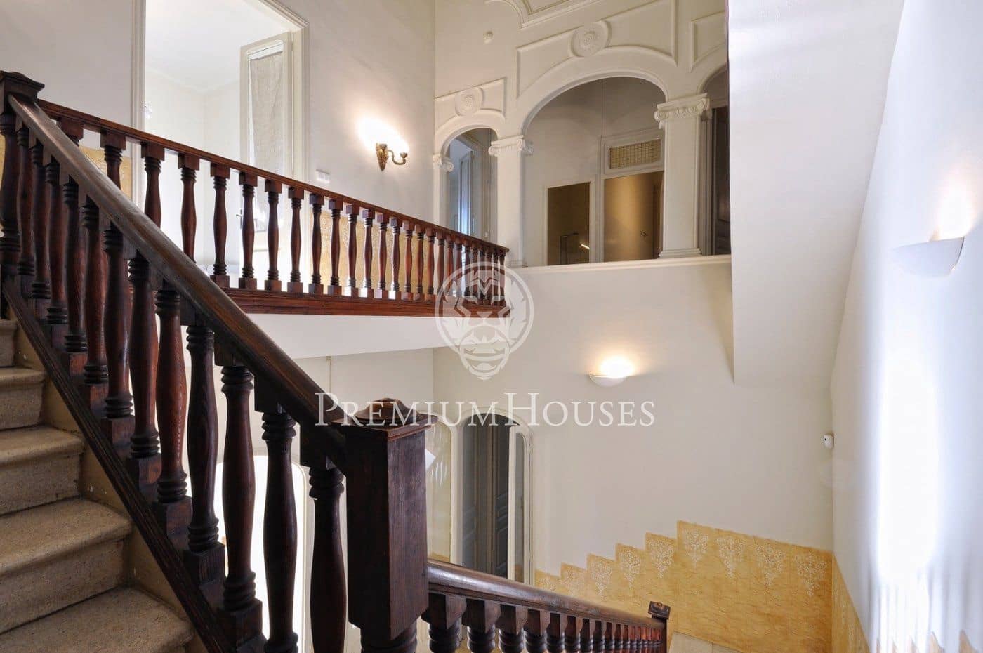 11 soverom Villa til salgs i El Masnou med garasje - € 2 500 000 (Ref: 9247292)