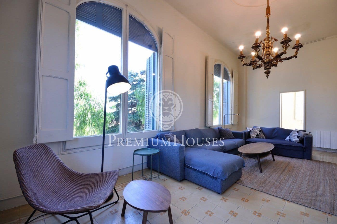 11 soverom Villa til salgs i El Masnou med garasje - € 2 500 000 (Ref: 9247292)