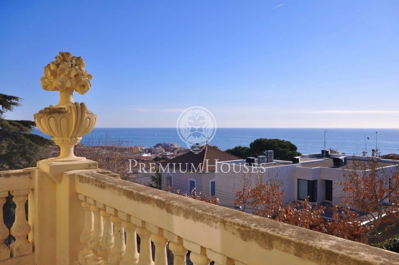 11 soverom Villa til salgs i El Masnou med garasje - € 2 500 000 (Ref: 9247292)