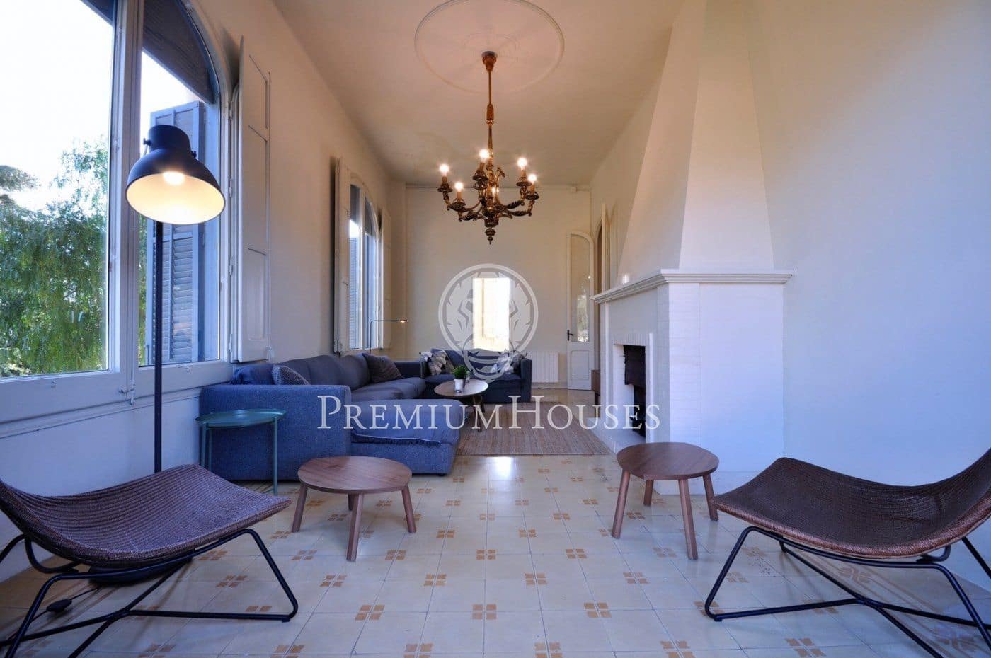 11 soverom Villa til salgs i El Masnou med garasje - € 2 500 000 (Ref: 9247292)