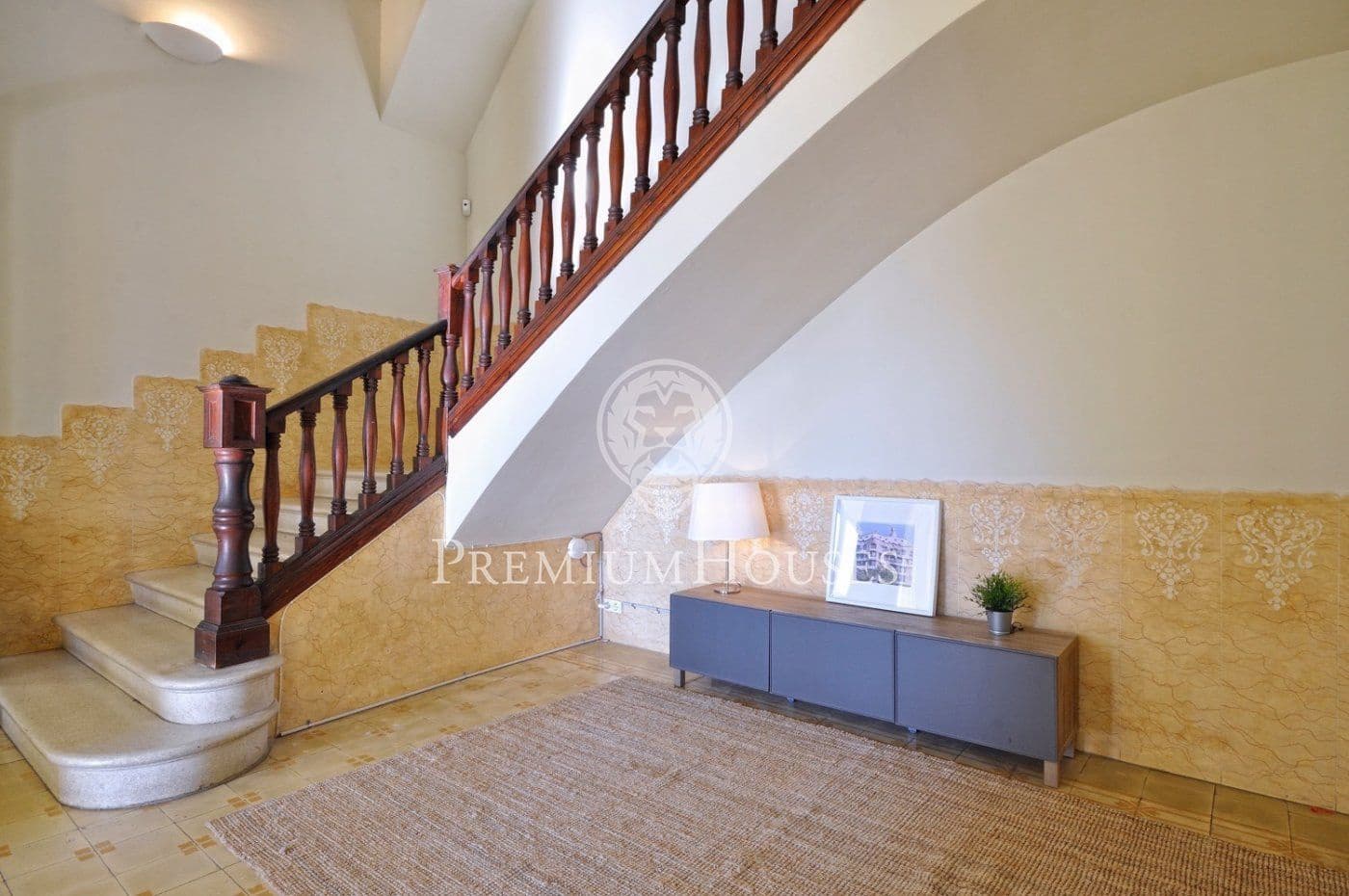 11 soverom Villa til salgs i El Masnou med garasje - € 2 500 000 (Ref: 9247292)