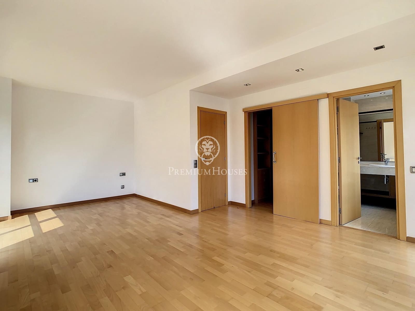 4 soveværelse Rækkehus til salg i Arenys de Munt med swimmingpool - € 720.000 (Ref: 9252423)