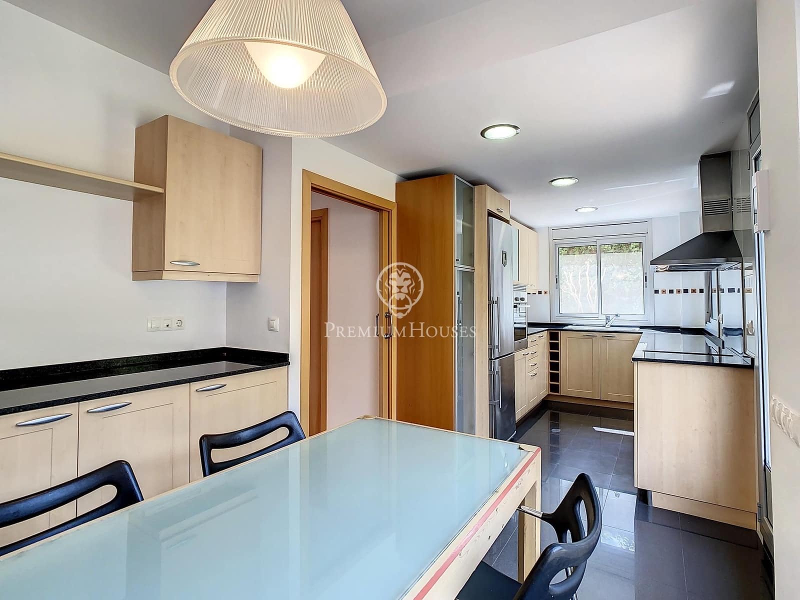 4 soveværelse Rækkehus til salg i Arenys de Munt med swimmingpool - € 720.000 (Ref: 9252423)