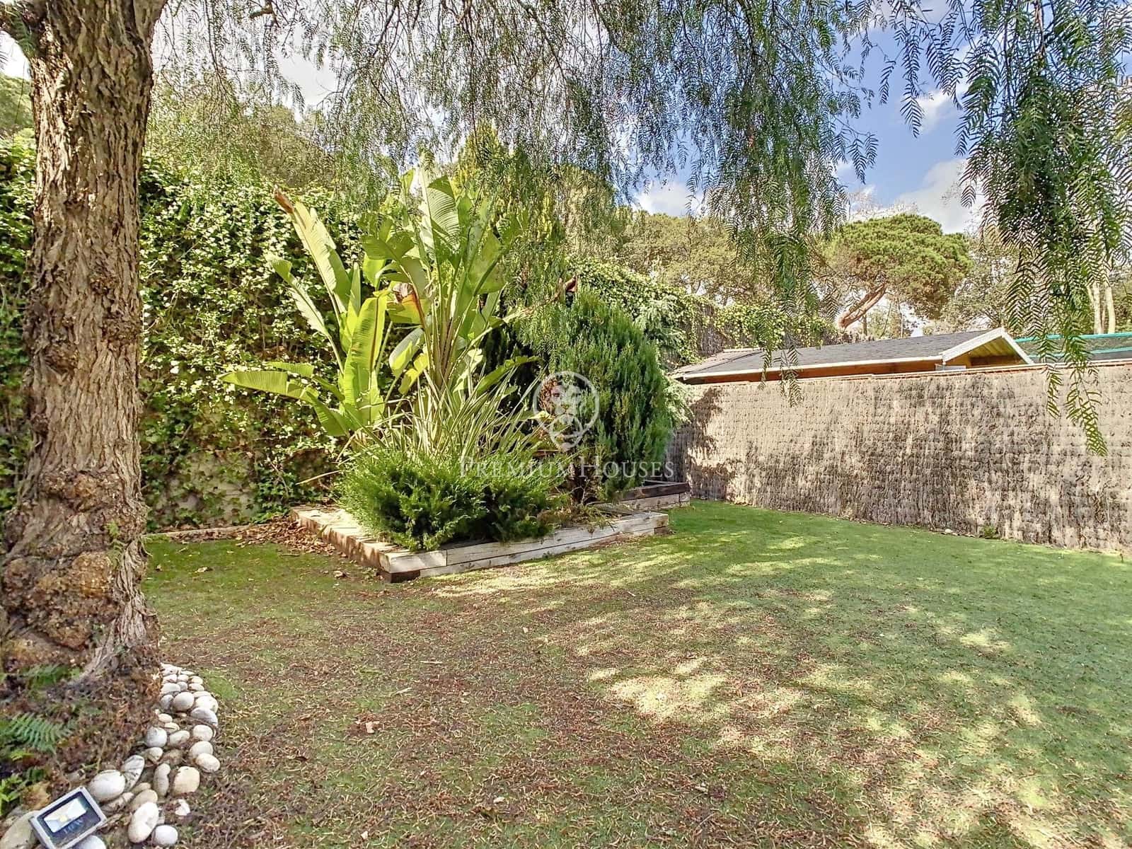 4 soveværelse Rækkehus til salg i Arenys de Munt med swimmingpool - € 720.000 (Ref: 9252423)