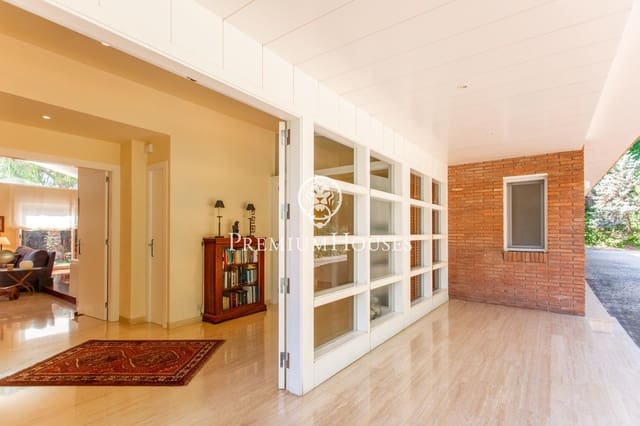 5 soverom Villa til salgs i Sant Andreu de Llavaneres med svømmebasseng garasje - € 1 290 000 (Ref: 9252425)