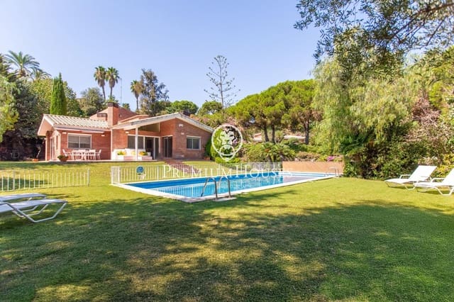 5 soverom Villa til salgs i Sant Andreu de Llavaneres med svømmebasseng garasje - € 1 290 000 (Ref: 9252425)