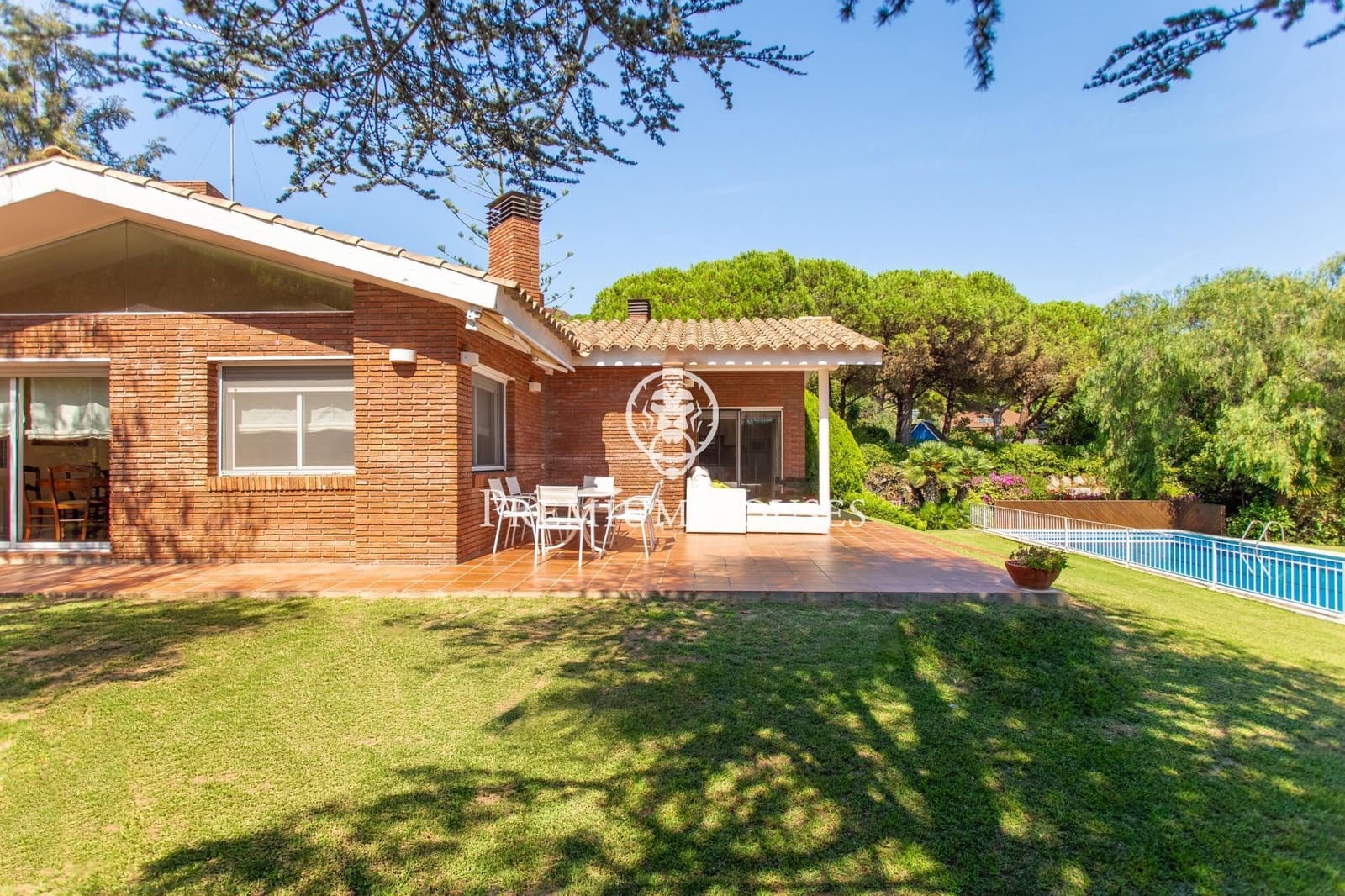 5 soverom Villa til salgs i Sant Andreu de Llavaneres med svømmebasseng garasje - € 1 290 000 (Ref: 9252425)