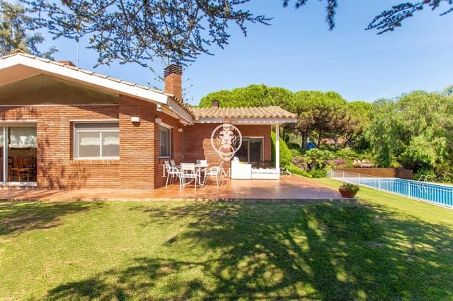 5 soverom Villa til salgs i Sant Andreu de Llavaneres med svømmebasseng garasje - € 1 290 000 (Ref: 9252425)