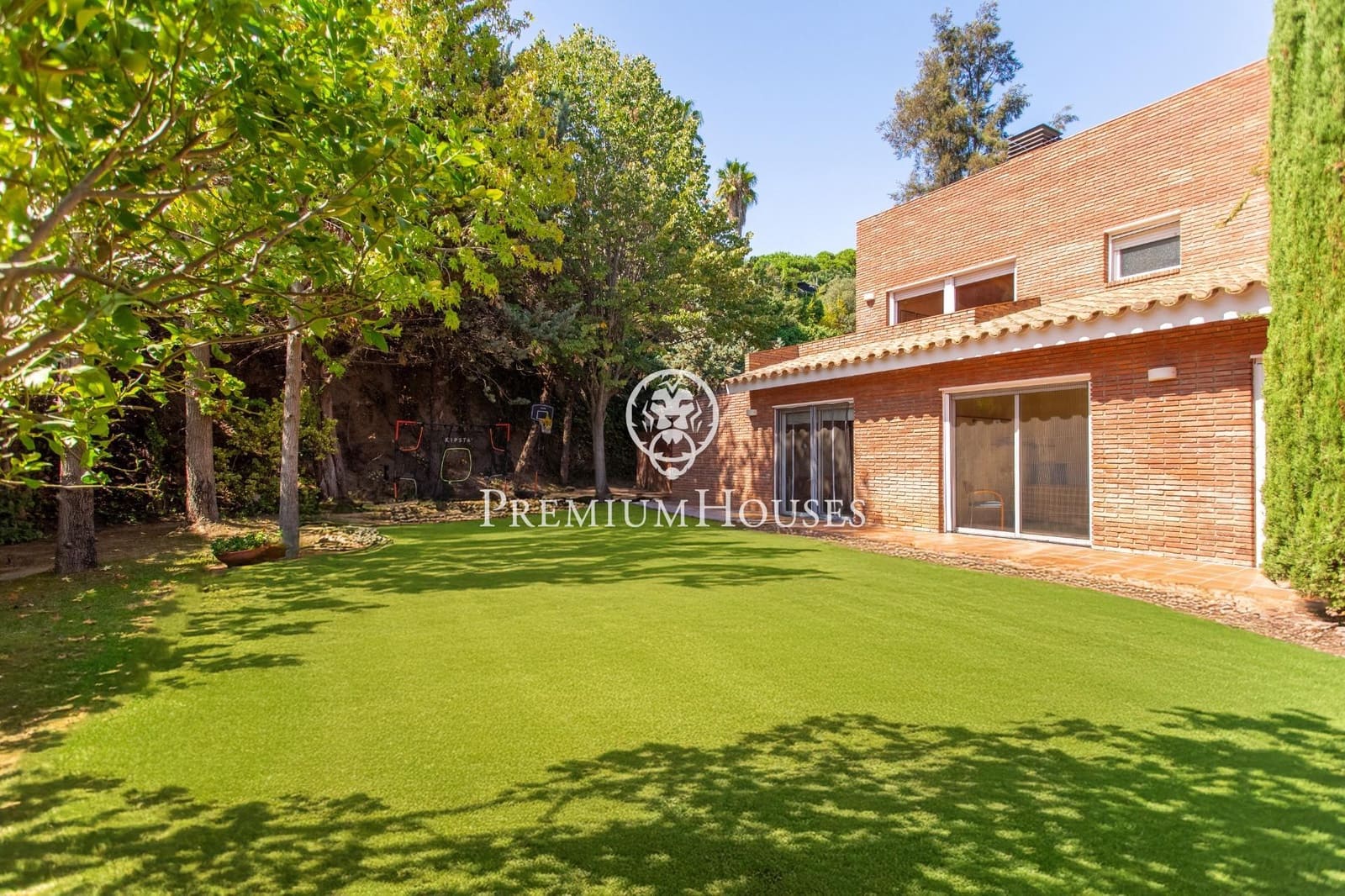 5 soverom Villa til salgs i Sant Andreu de Llavaneres med svømmebasseng garasje - € 1 290 000 (Ref: 9252425)