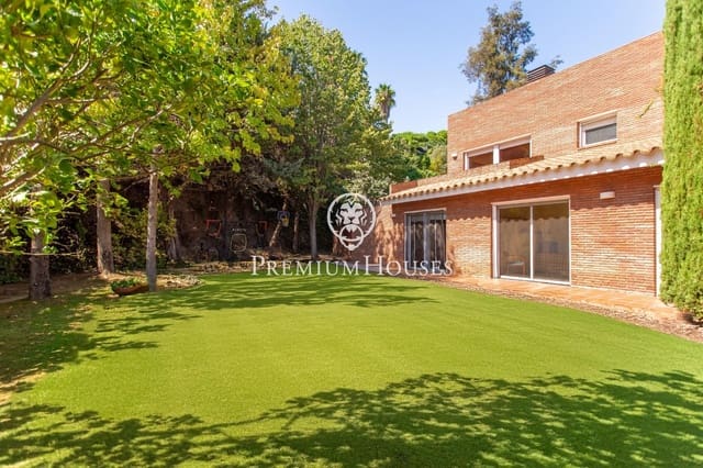 5 soverom Villa til salgs i Sant Andreu de Llavaneres med svømmebasseng garasje - € 1 290 000 (Ref: 9252425)