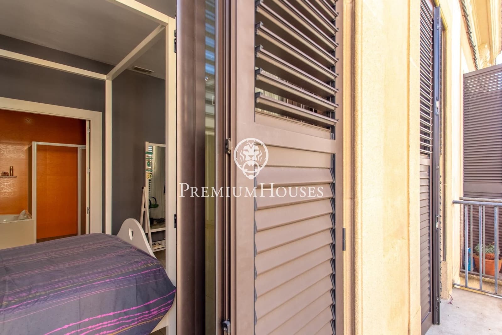 5 makuuhuone Omakotitalo myytävänä paikassa Mataro mukana 
autotalli - 1 300 000 € (Ref: 9264495)