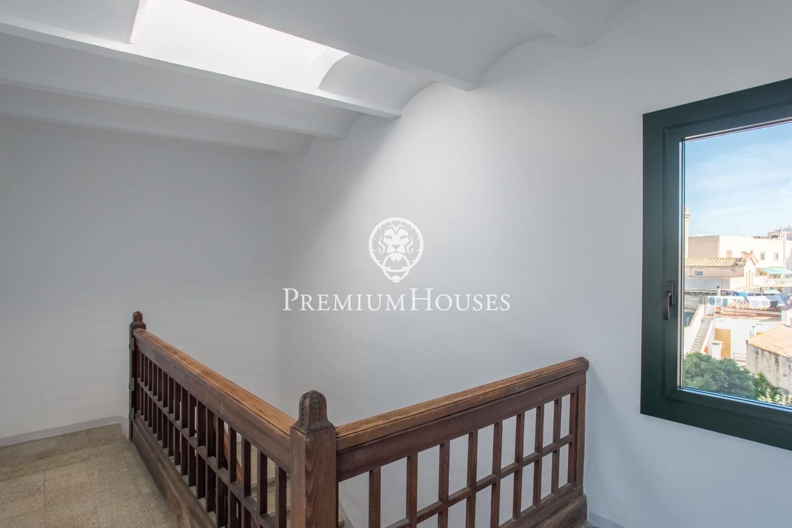 6 soveværelse Erhverv til salg i Canet de Mar - € 720.000 (Ref: 9264496)