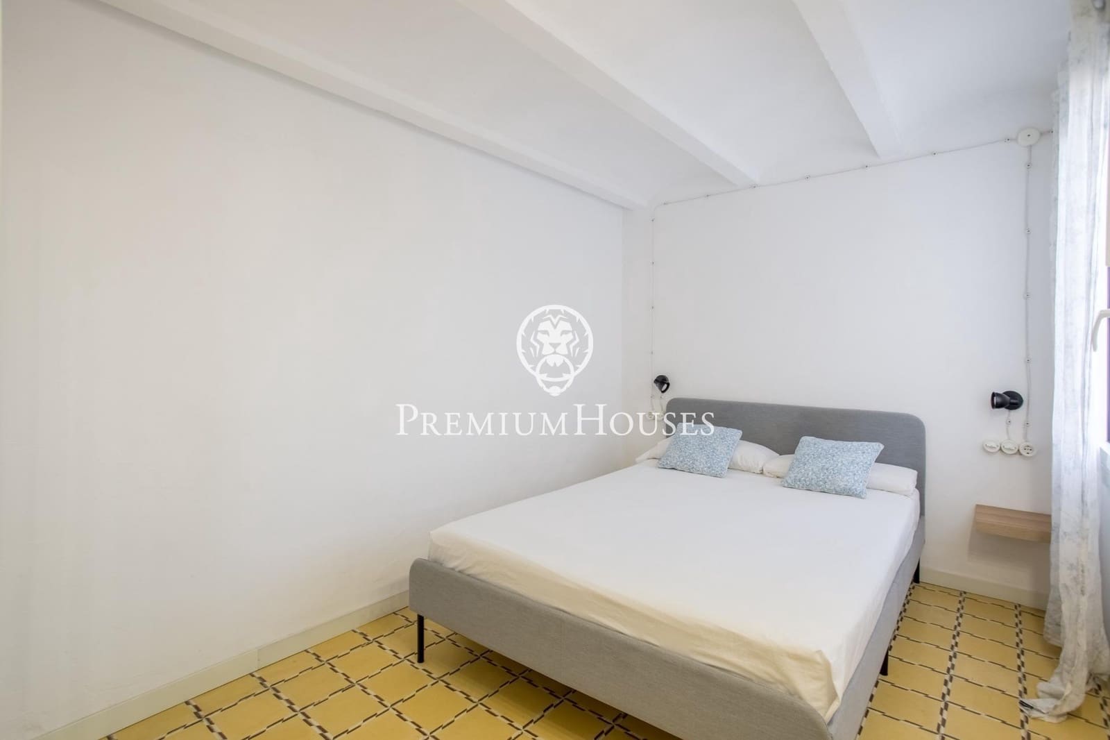 6 soveværelse Erhverv til salg i Canet de Mar - € 720.000 (Ref: 9264496)