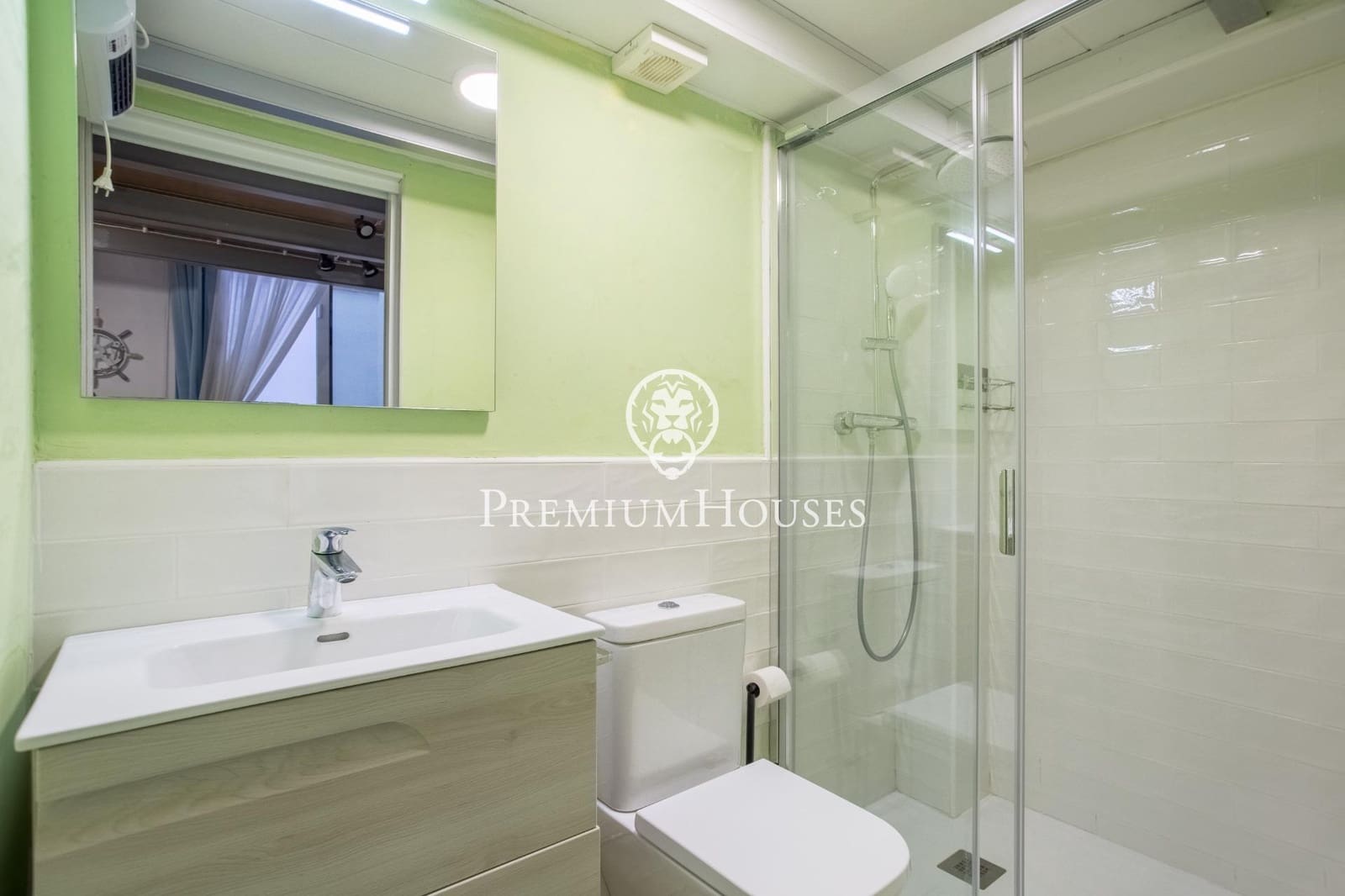 6 soveværelse Erhverv til salg i Canet de Mar - € 720.000 (Ref: 9264496)