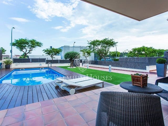 4 soveværelse Villa til salg i Vilassar de Dalt med swimmingpool - € 1.760.000 (Ref: 9264497)