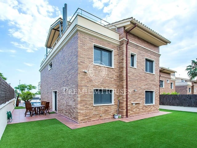 4 soveværelse Villa til salg i Vilassar de Dalt med swimmingpool - € 1.760.000 (Ref: 9264497)