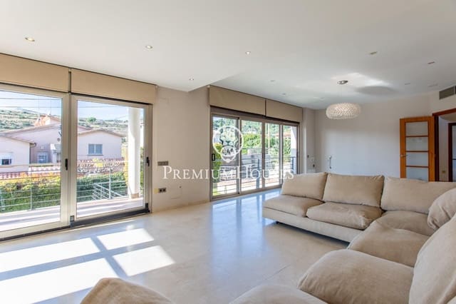 7 slaapkamer Villa te koop in Alella met zwembad garage - € 1.200.000 (Ref: 9269717)