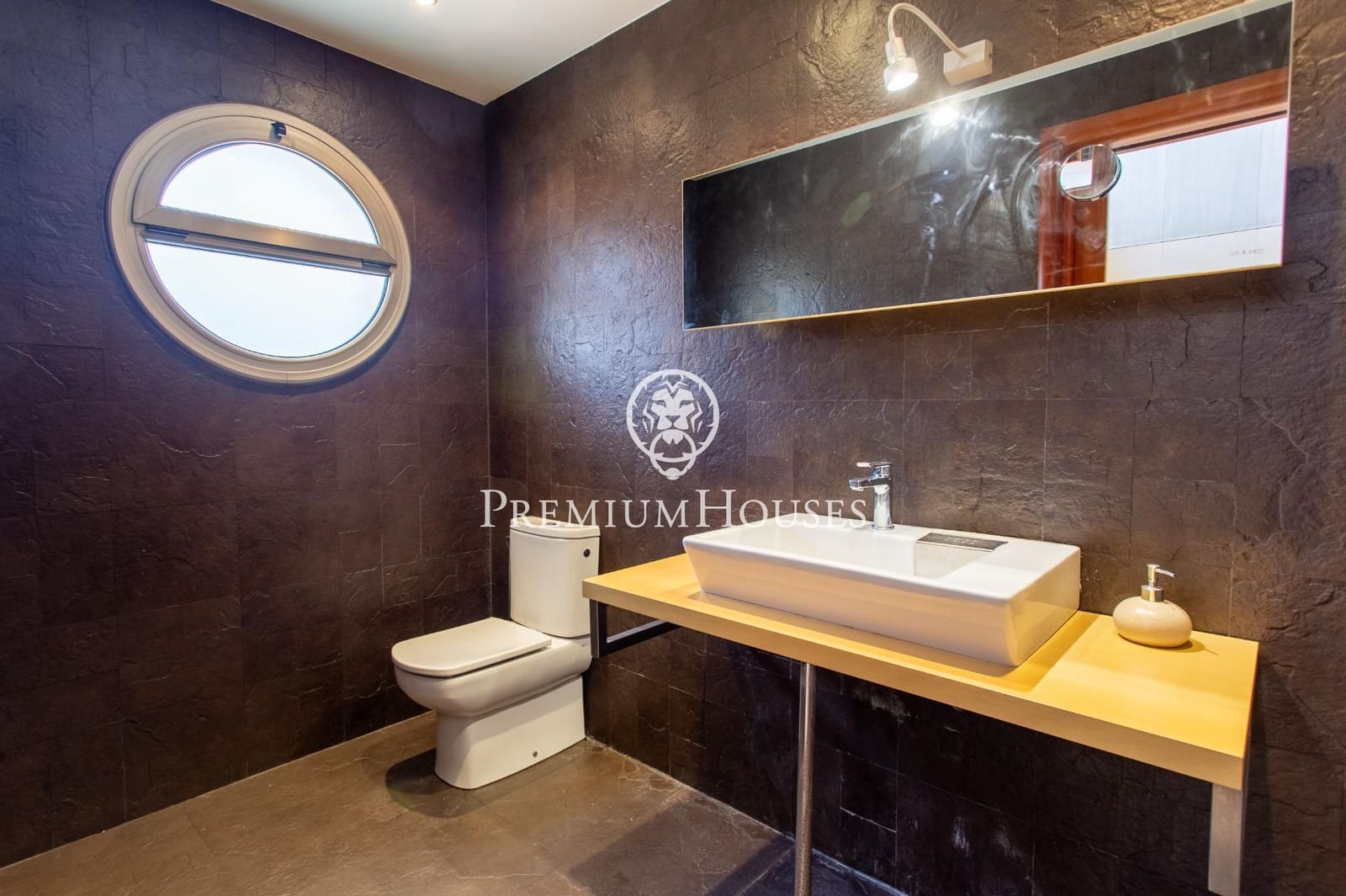 7 soveværelse Villa til salg i Alella med swimmingpool garage - € 1.200.000 (Ref: 9269717)