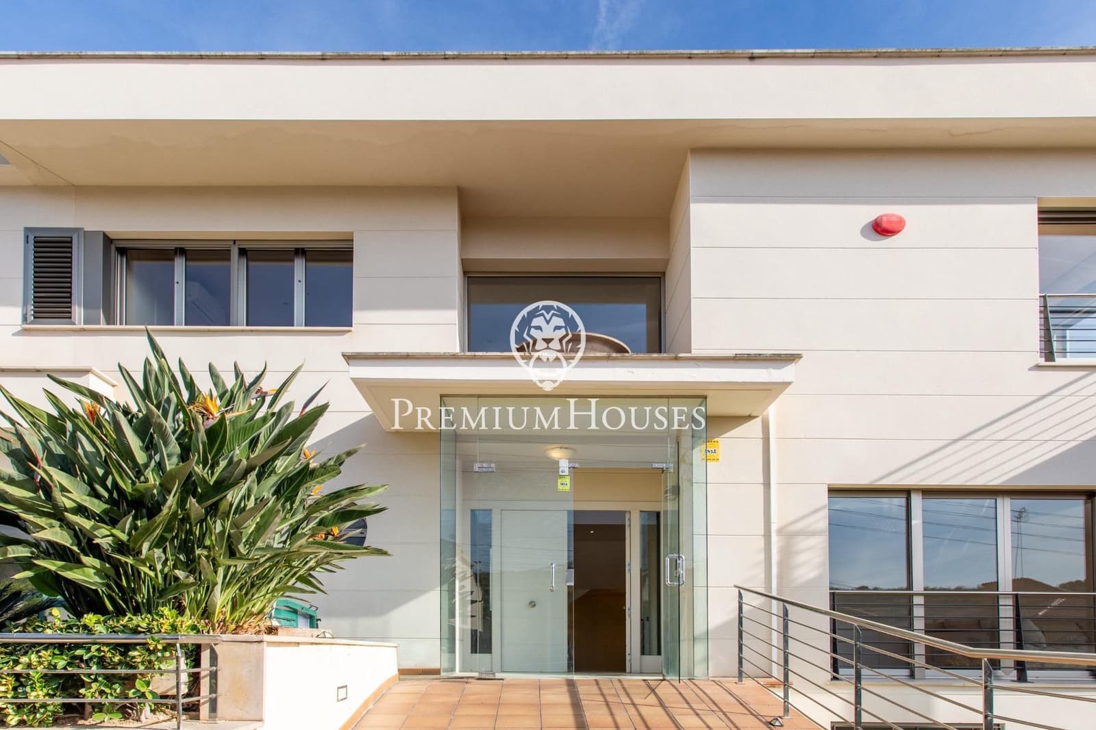 7 bedroom Villa for sale in Alella with pool garage - € 1,200,000 (Ref: 9269717)