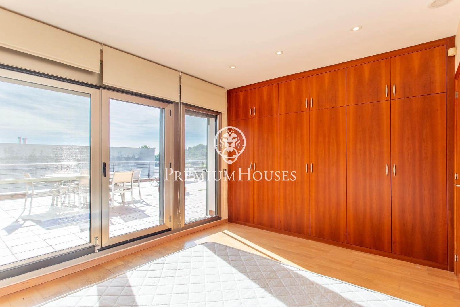 7 bedroom Villa for sale in Alella with pool garage - € 1,200,000 (Ref: 9269717)