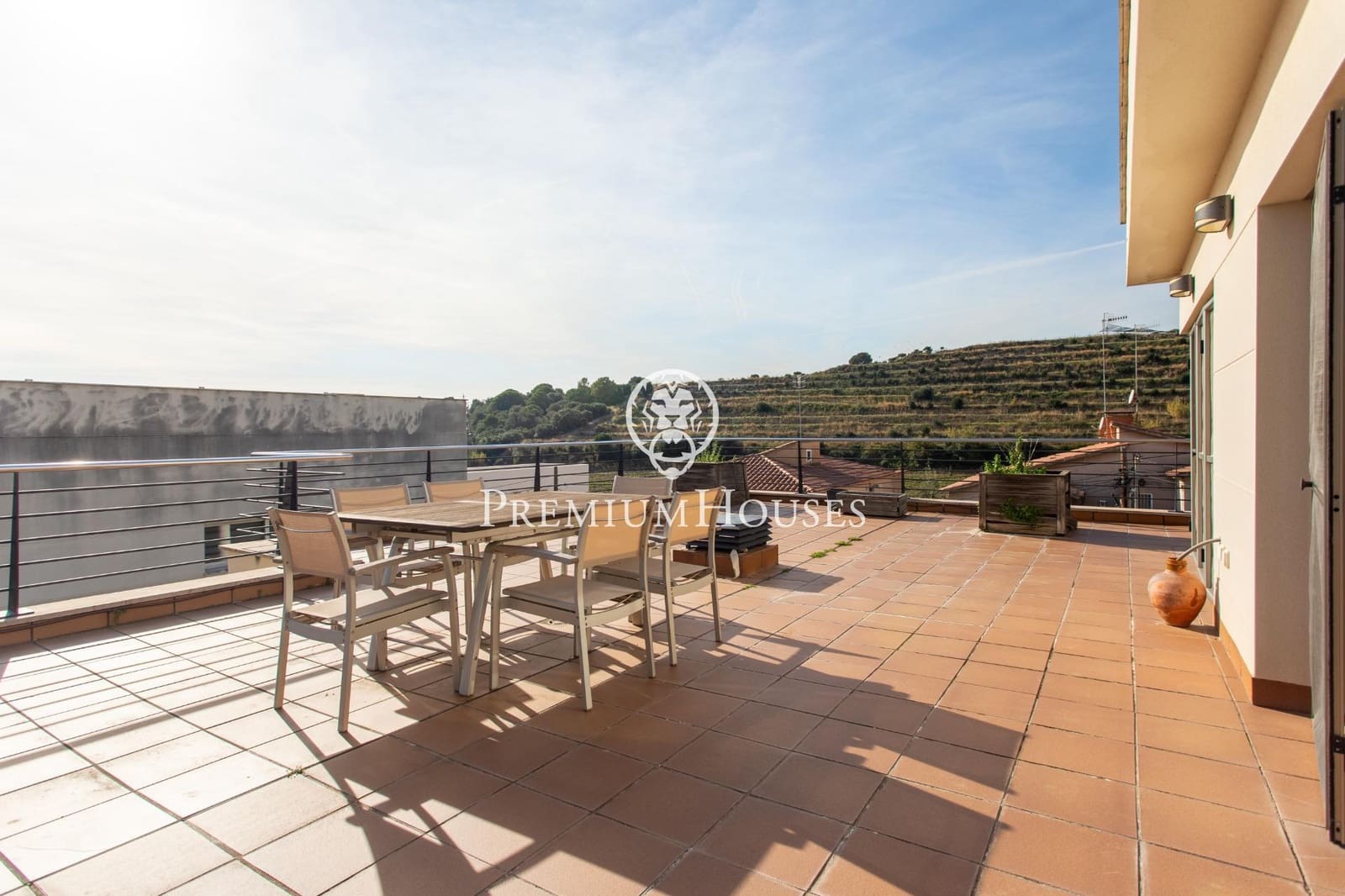 7 bedroom Villa for sale in Alella with pool garage - € 1,200,000 (Ref: 9269717)