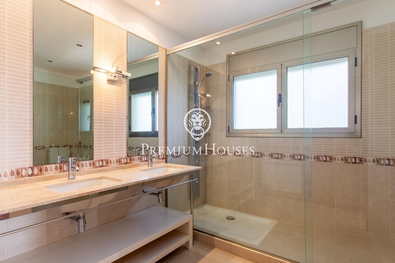 7 bedroom Villa for sale in Alella with pool garage - € 1,200,000 (Ref: 9269717)