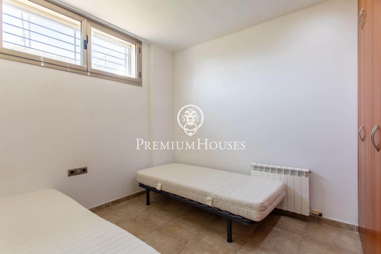 7 bedroom Villa for sale in Alella with pool garage - € 1,200,000 (Ref: 9269717)