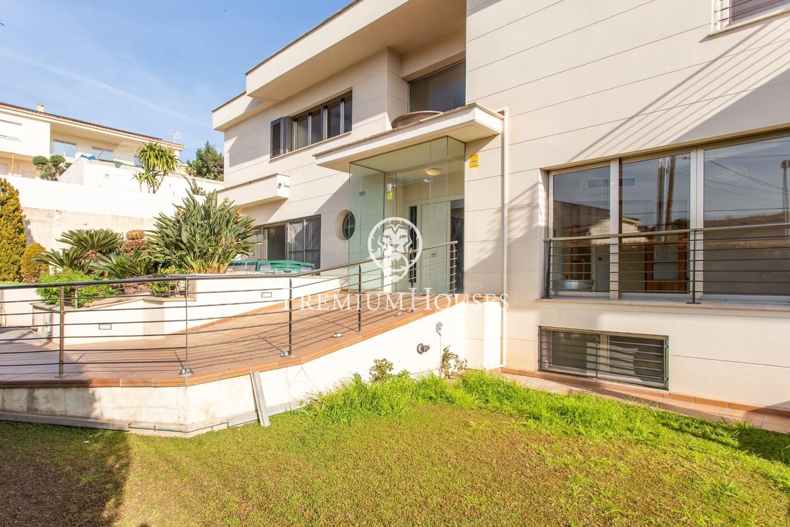 7 bedroom Villa for sale in Alella with pool garage - € 1,200,000 (Ref: 9269717)