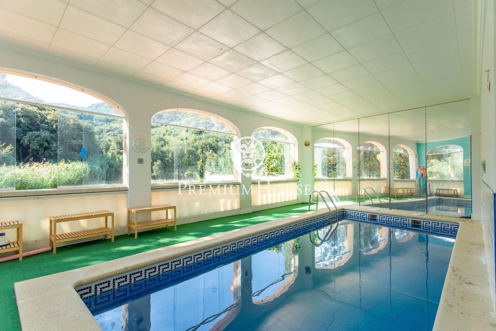 4 soveværelse Villa til leje i Calella med swimmingpool garage - € 2.500 (Ref: 9276321)