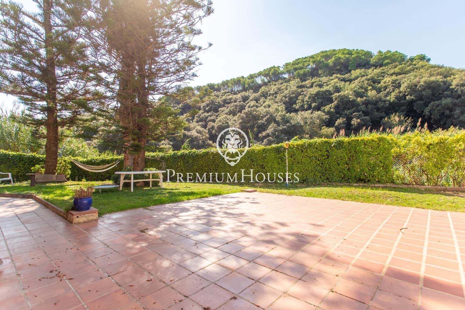 4 soveværelse Villa til leje i Calella med swimmingpool garage - € 2.500 (Ref: 9276321)