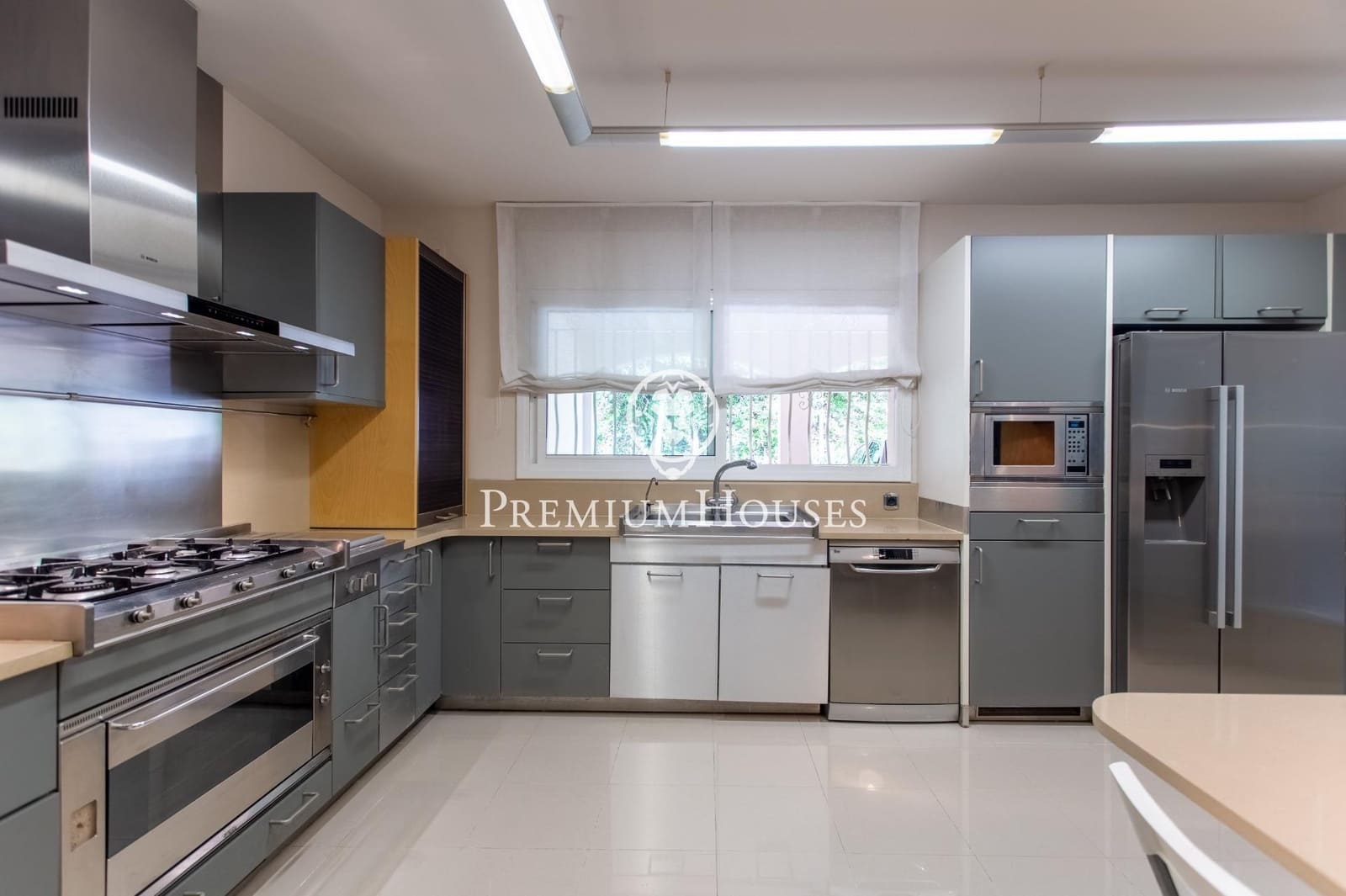 6 soverom Villa til salgs i El Masnou med svømmebasseng garasje - € 1 800 000 (Ref: 9276323)