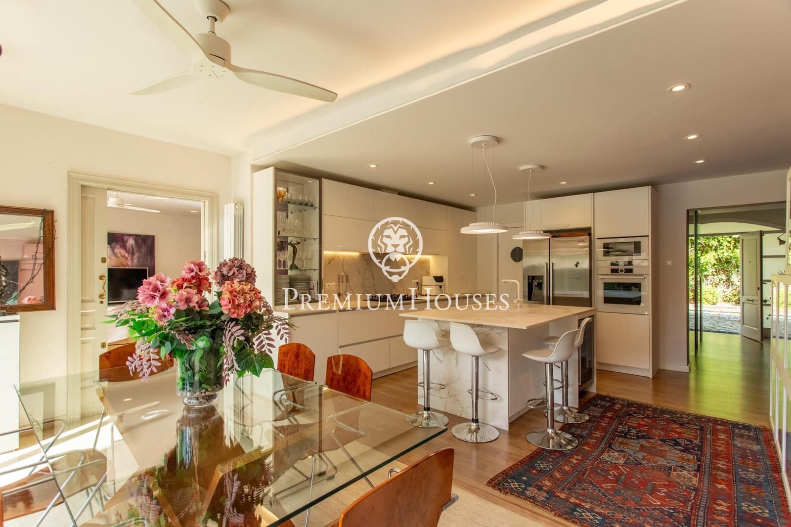 6 soverom Villa til salgs i El Masnou med svømmebasseng garasje - € 1 800 000 (Ref: 9276323)