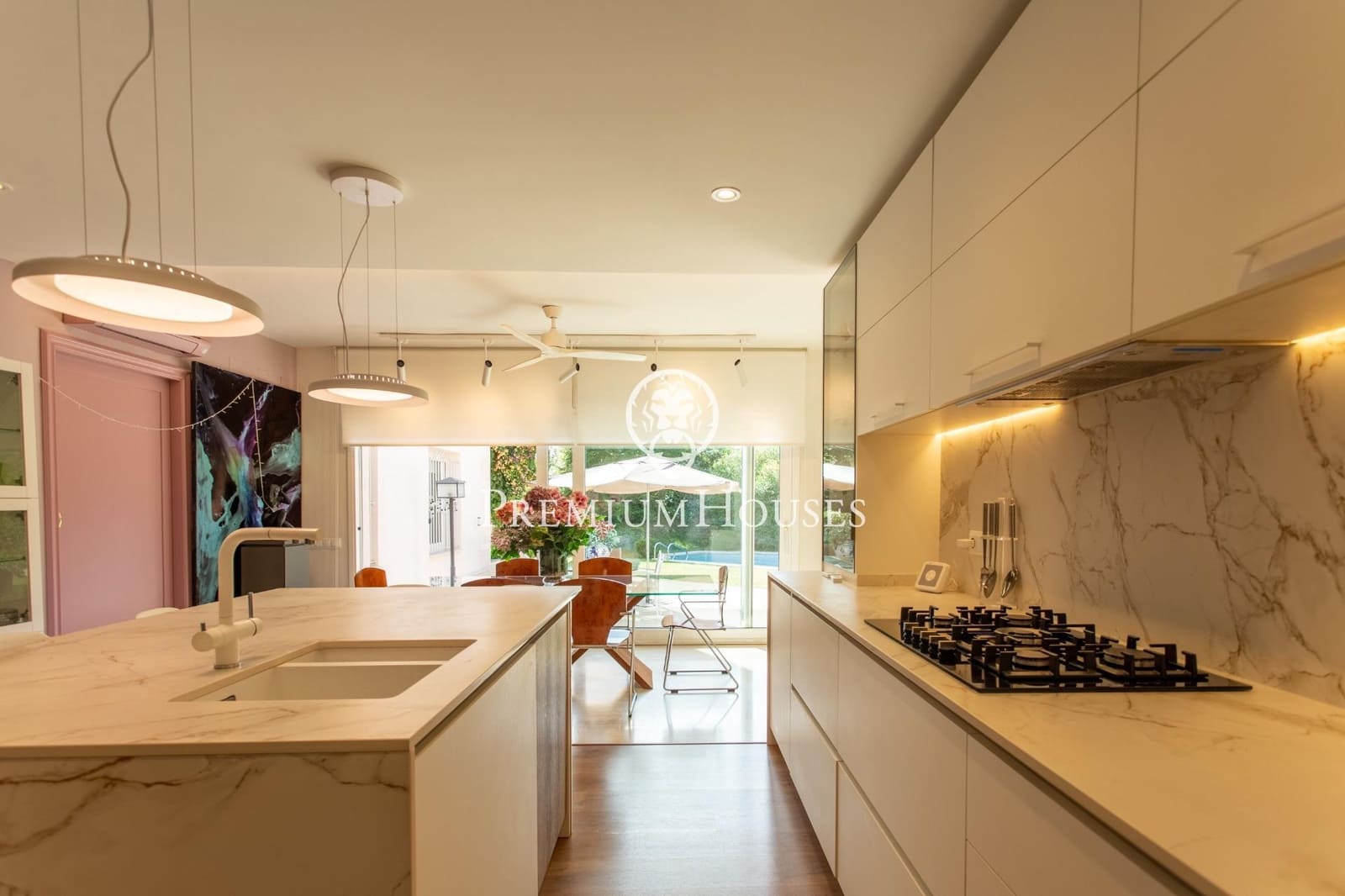 6 quarto Moradia para venda em El Masnou com piscina garagem - 1 800 000 € (Ref: 9276323)